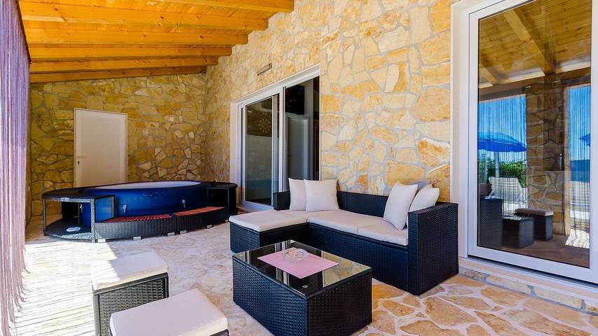 Villa per 8 persone, con balcone e giardino nonché sauna in Canali
