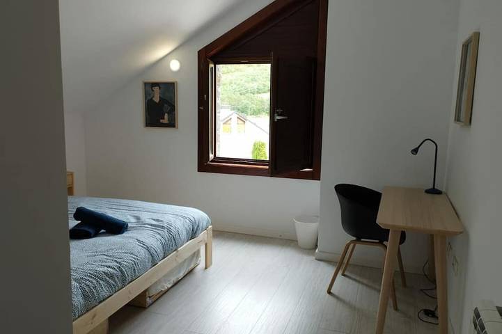 Entire apartment, Modern duplex in Castiello near Jaca in Castiello de Jaca, Aragonese Pyrenees
