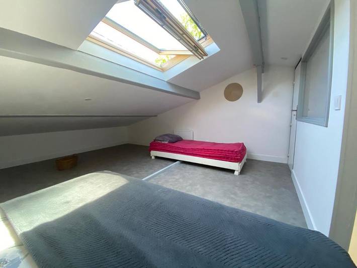 Location de vacances pour 6 personnes, avec jacuzzi ainsi que piscine et jardin à Saint-Morillon - 4