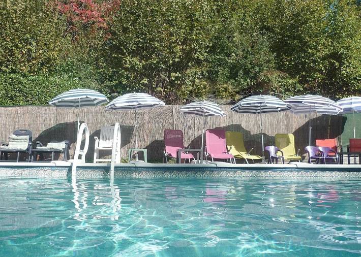Location de vacances pour 4 personnes, avec piscine et vue ainsi que bassin pour enfant et jardin, adapté aux familles à Vernoux-en-Gâtine - 4