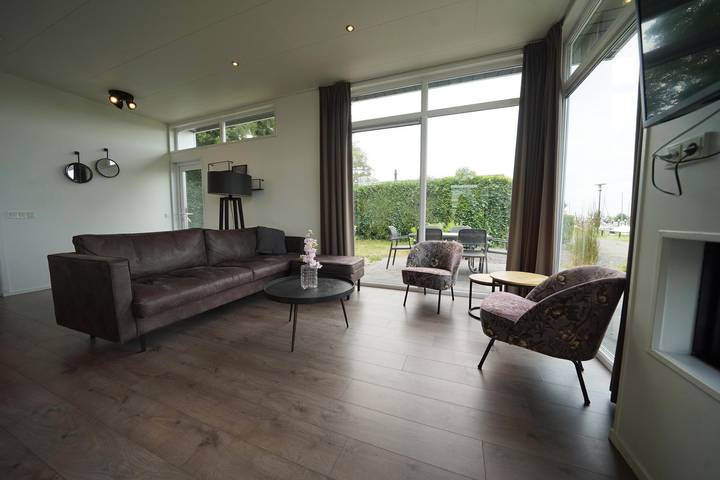 EuroParcs De Biesbosch — Pavilion 6 in Dordrecht, Parque Nacional De Biesbosch