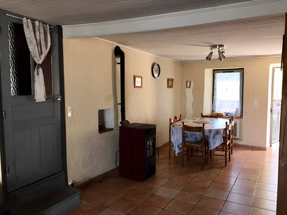 Gîte de Thérèse in Saint-Pierre-Roche, Parc naturel régional des Volcans d'Auvergne