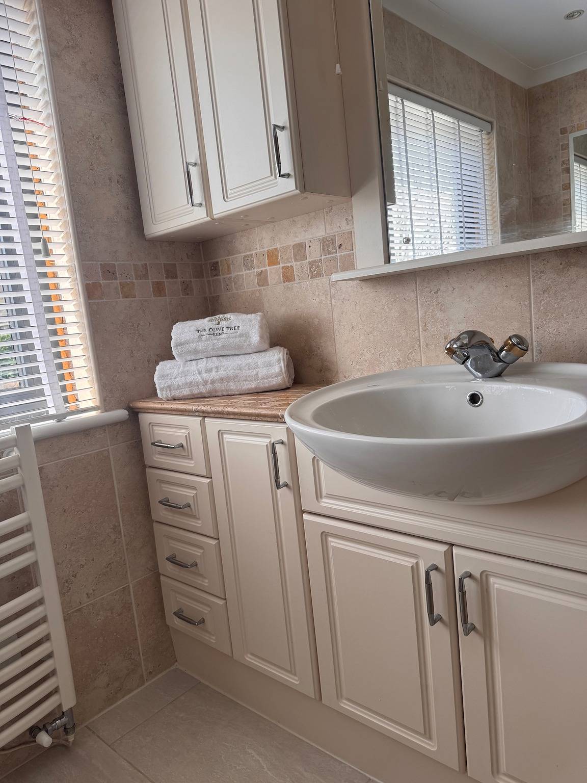 Rochester Retreat, Spacious 5 Bedroom House in Kent