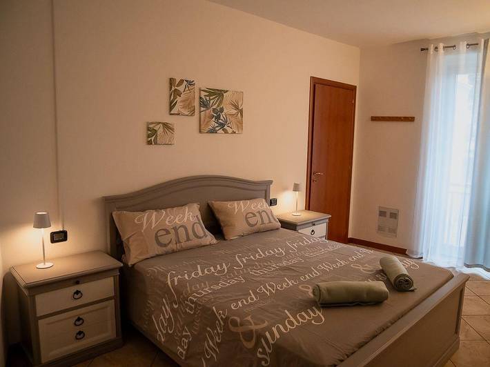Appartement entier, Appartement de vacances pour 4 personnes avec terrasse in Arona (Lago Maggiore), Commune de Arona