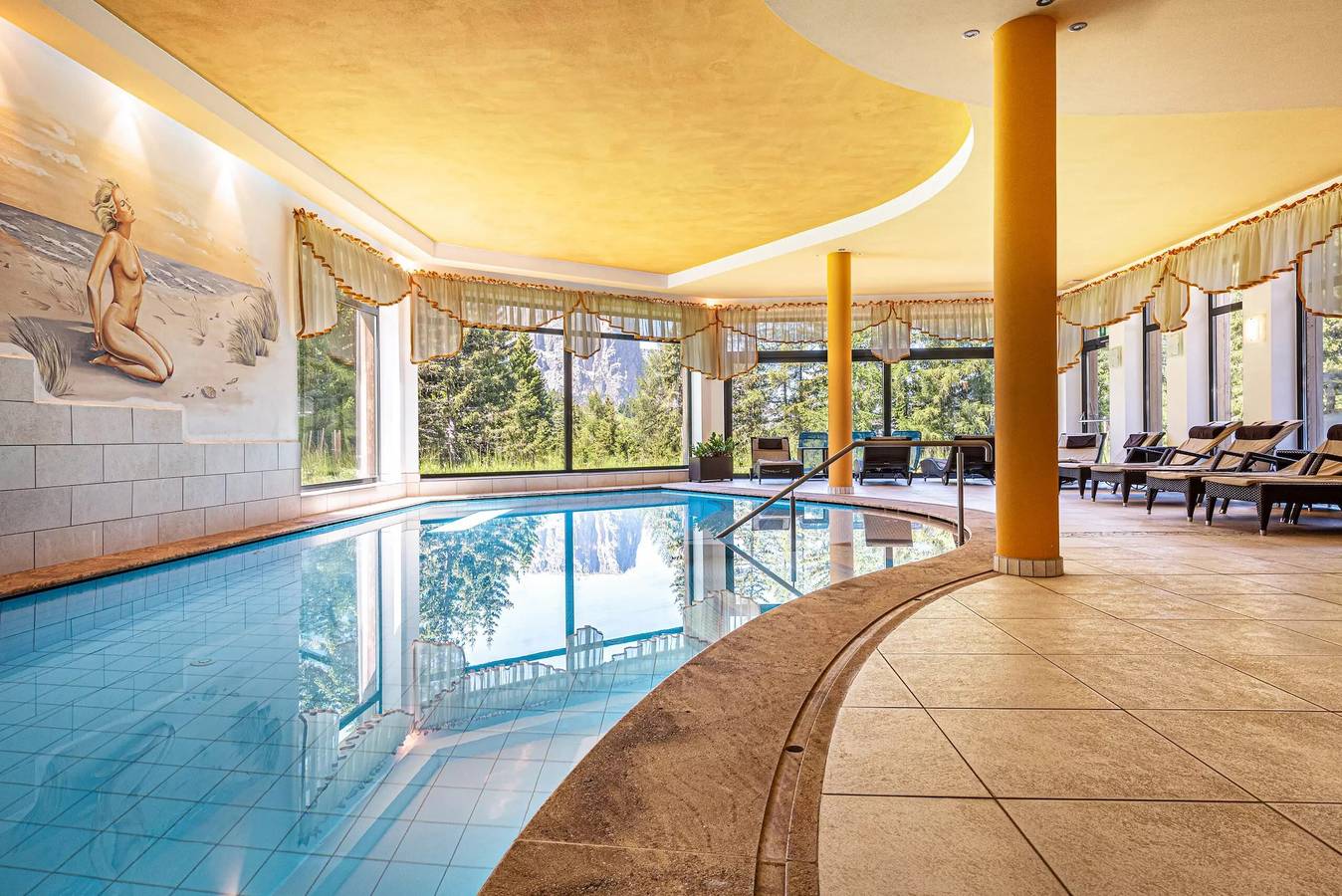 Geheel appartement, Vakantiewoning 'Ferienparadies Sabina Lärche' in natuurpark direct aan de Seiser Alm in Compatsch, Kastelruth