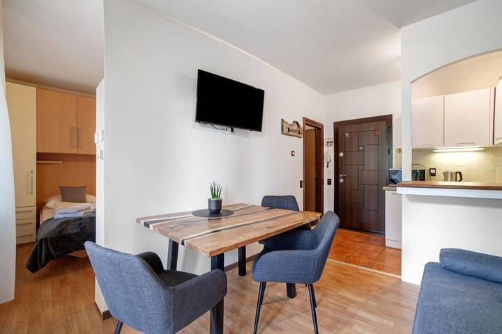 Hel lägenhet, Apartment 'Modern Park' with Shared Garden, Balcony and Wi-Fi in Untermais, Merano