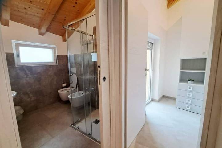 Appartamento intero, Sul lago di Lugano (Casa Tina) in Cressogno, Valsolda