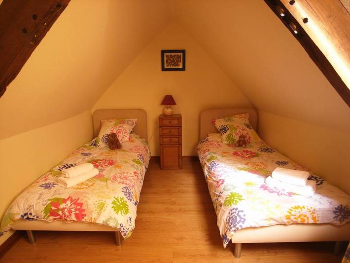 Location de vacances pour 4 personnes, avec jardin et piscine à Les Champs-Géraux - 4