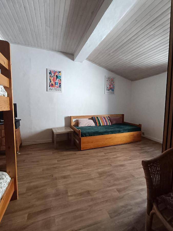 Quadruple Room with Private Bathroom in Tuchan, Côte méditerranéenne (France)