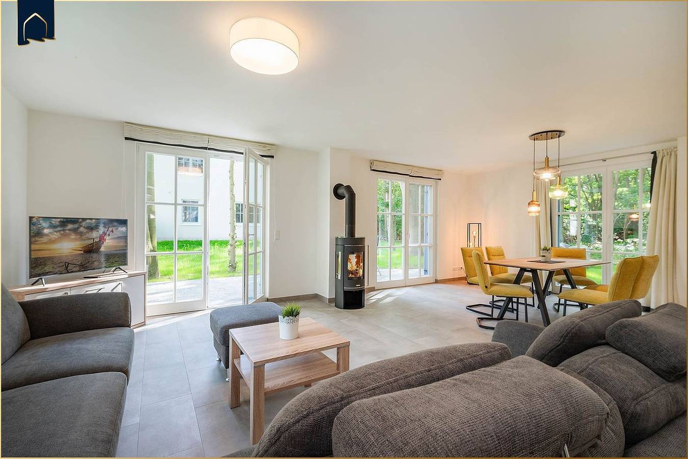 Modernes Ferienhaus im Fischerdorf mit Sauna & Kamin – mitten in der Natur, nahe Usedom in Zirchow, Usedom