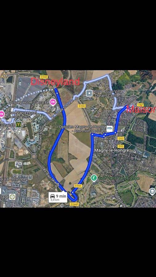 Chambre d’hôte pour 4 personnes, avec terrasse et vue dans Disneyland Paris - 2