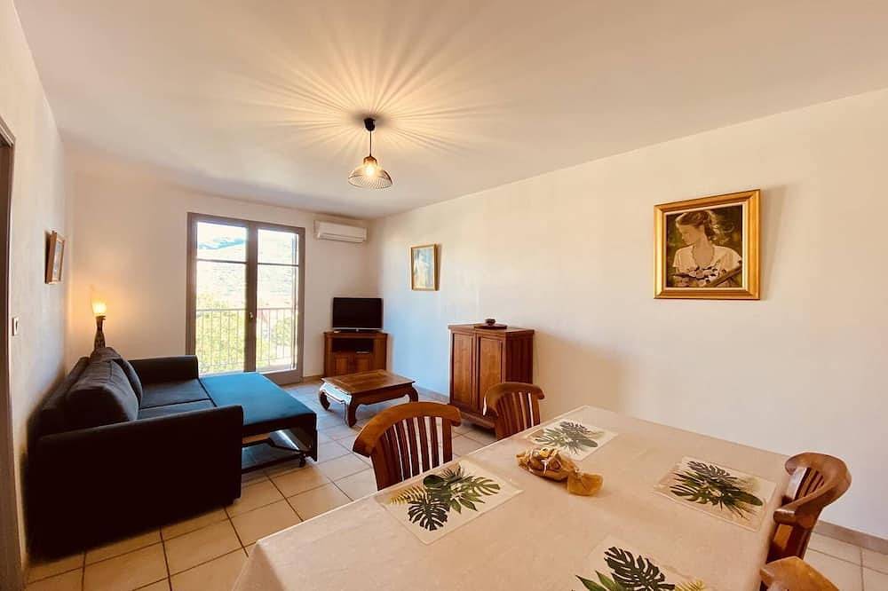 Ganze Wohnung, Nice two-room apartment, town center and near the beach in Propriano, Sartène und Umgebung