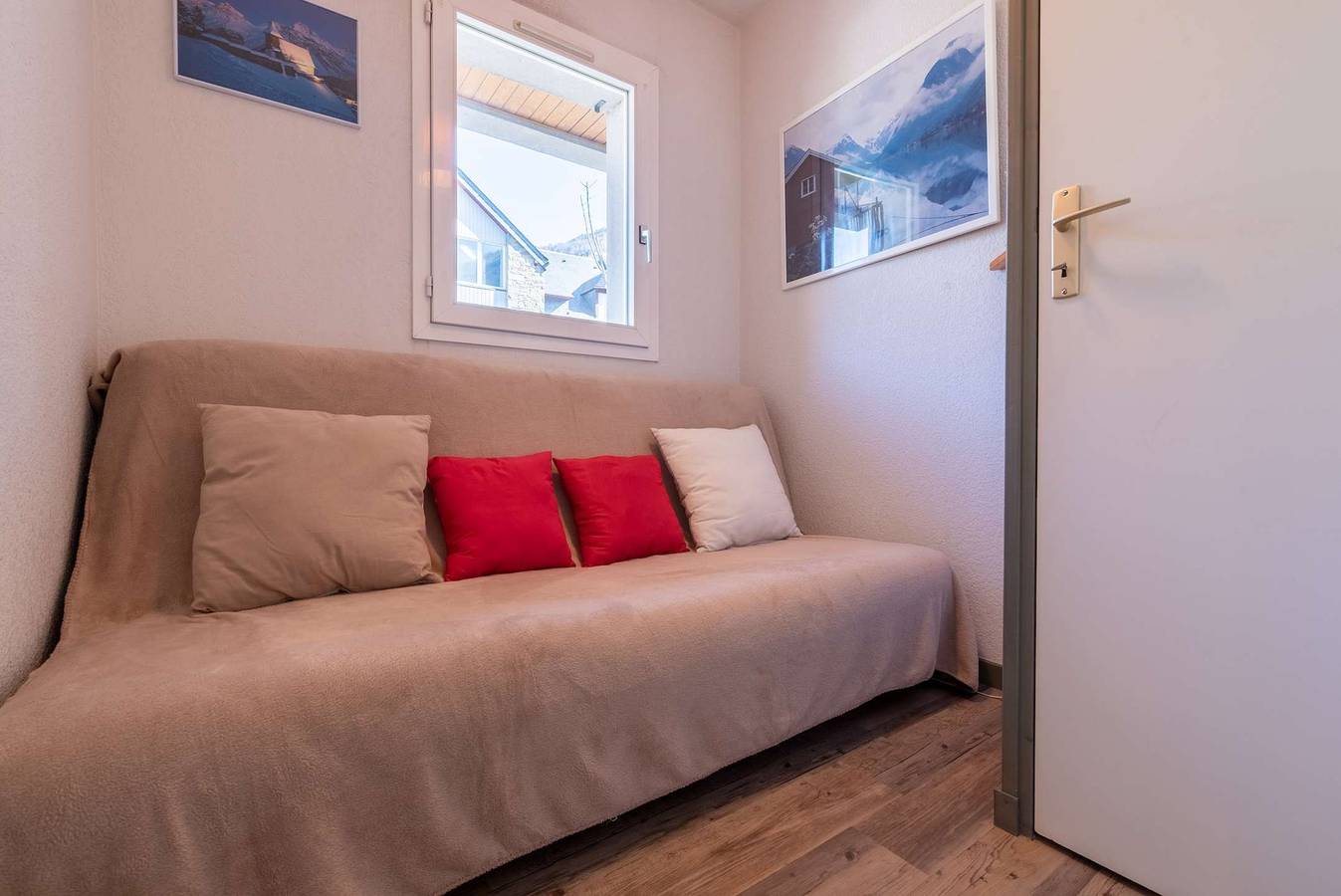 Apartamento vacacional entero, Apartamento de vacaciones para 4 personas con balcón in Saint-Lary-Soulan, Parque nacional de los Pirineos