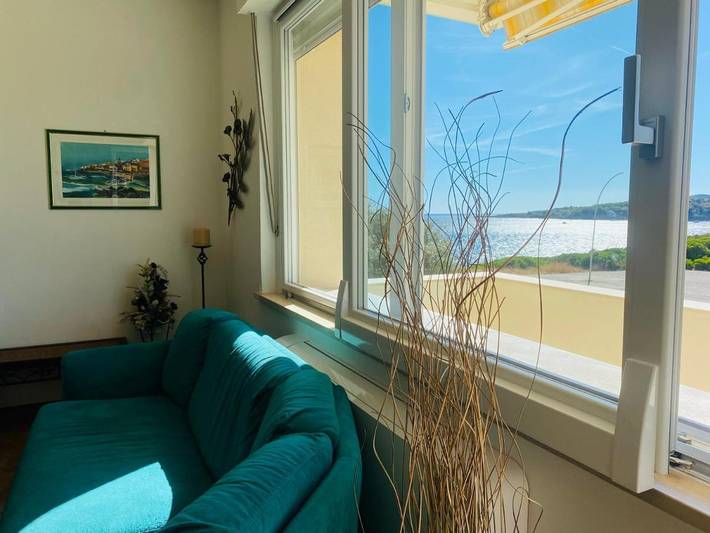 Appartamento per 6 persone, con balcone e panorama in Fertilia