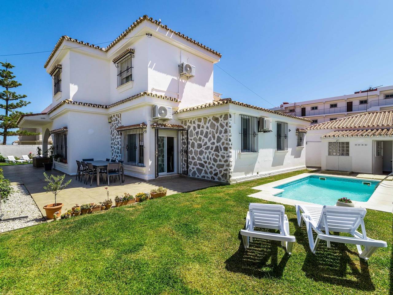 Vb Velázquez 6Bdr Independent Villa in Benalmádena Costa, Benalmádena
