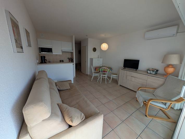 Gîte pour 3 personnes, avec Balcon dans Plage Veillat Saint Raphael