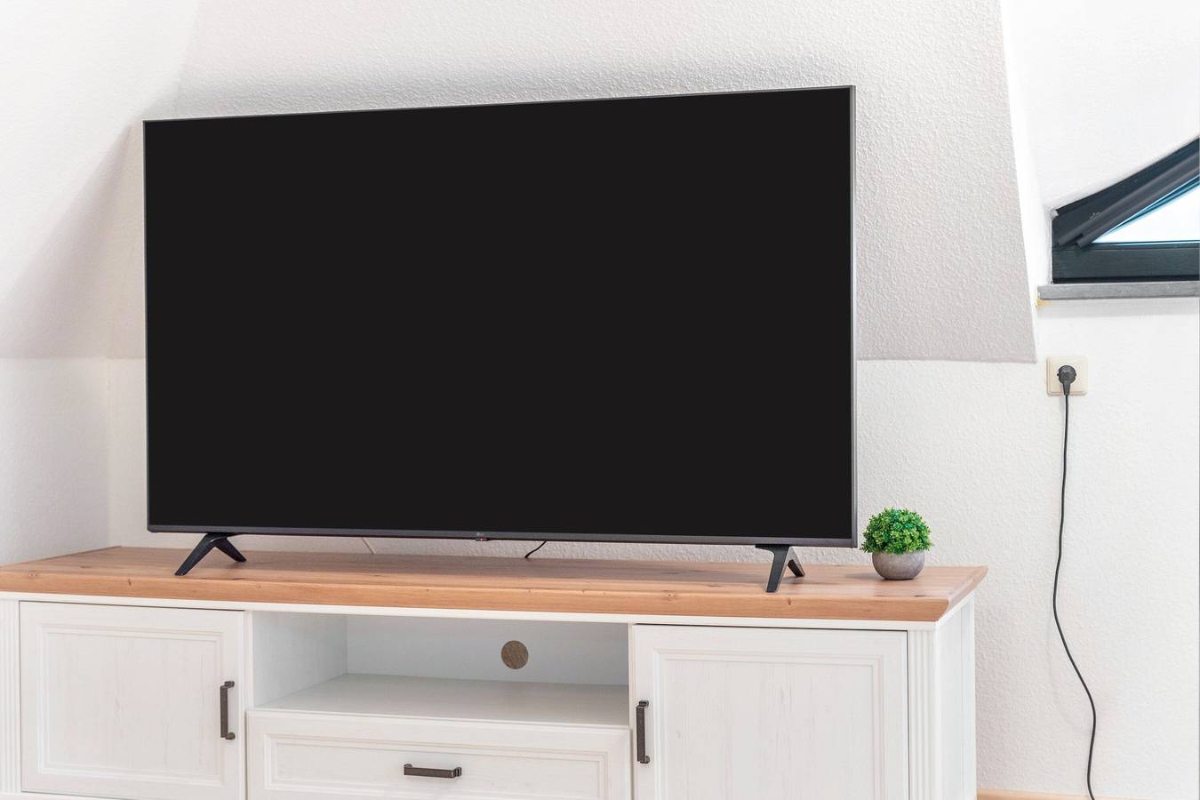 Entire apartment, Apartment '6 Jasmund' with Lake View, Private Terrace and Wi-Fi in Seedorf (Sellin), Sellin