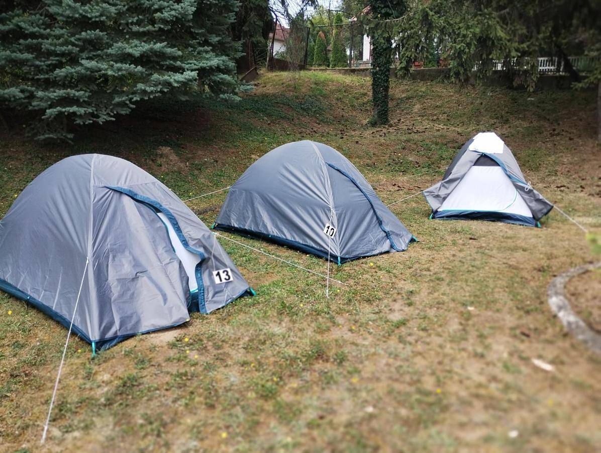 Empty spot 45 m2 ( without tent or caravan ) in Balatonlelle, Południowe brzegi Balatonu