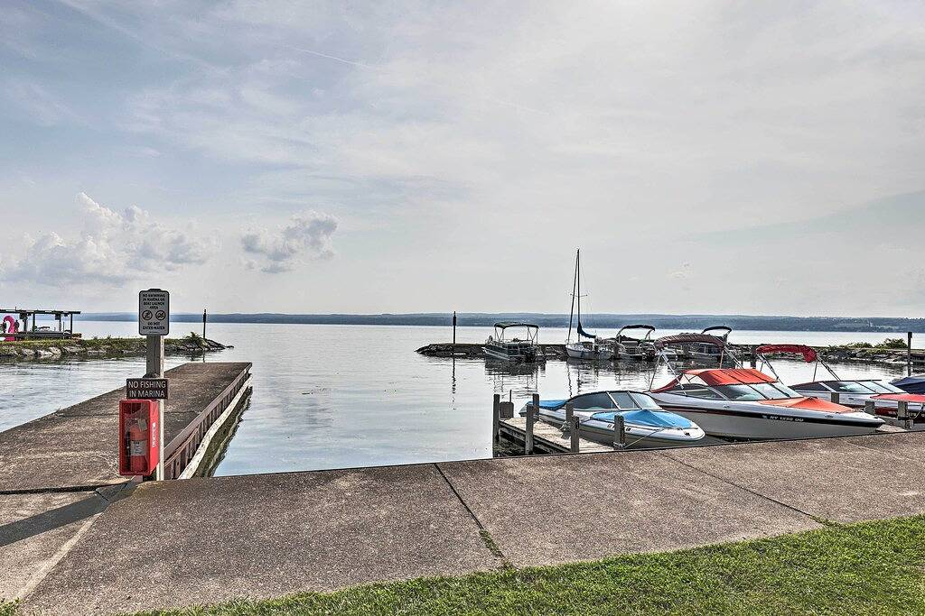 Serene Lodi Escape w/ Deck: Boat, Hike & Sip! in Seneca Lake