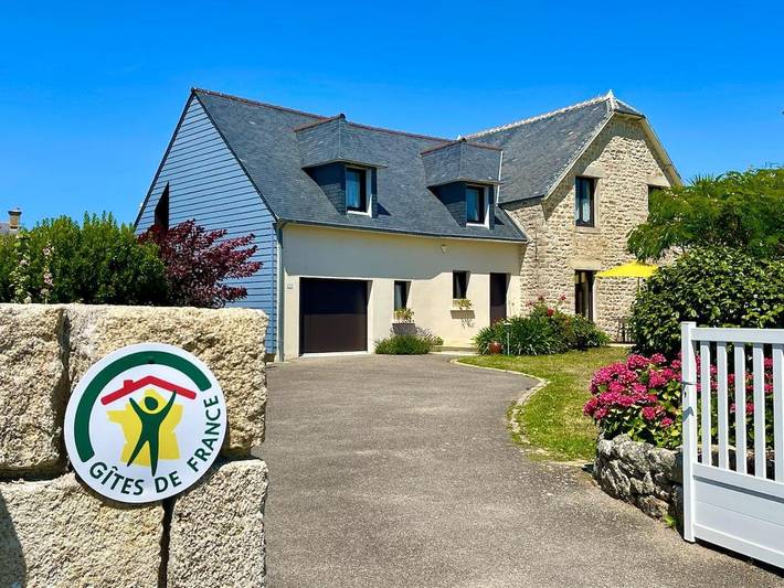 Location de vacances pour 10 personnes, avec jacuzzi et jardin dans Port de Kérity - 2