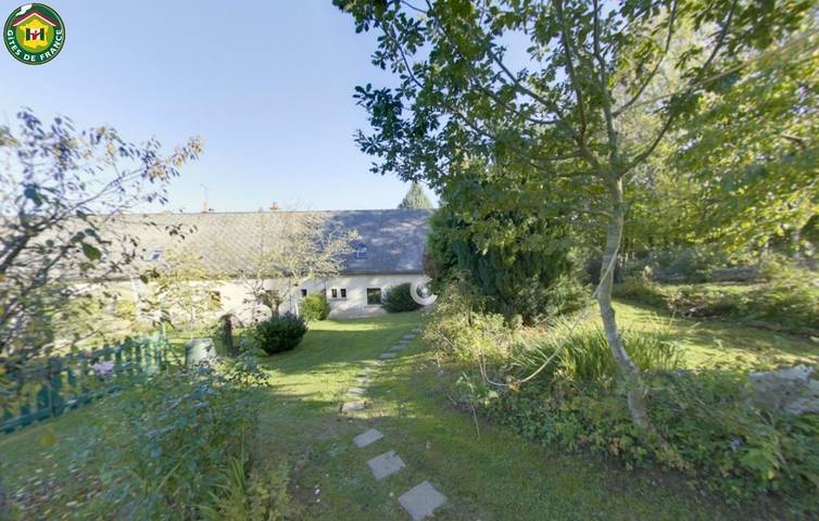 Gîte pour 6 personnes, avec Terrasse ainsi que Jardin et Piscine