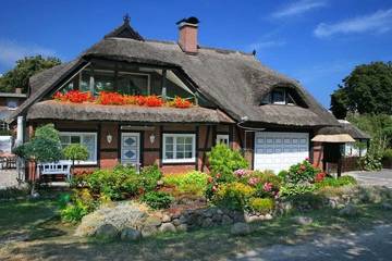 Ferienhaus für 3 Personen, mit Garten und Terrasse sowie Sauna, mit Haustier in Middelhagen