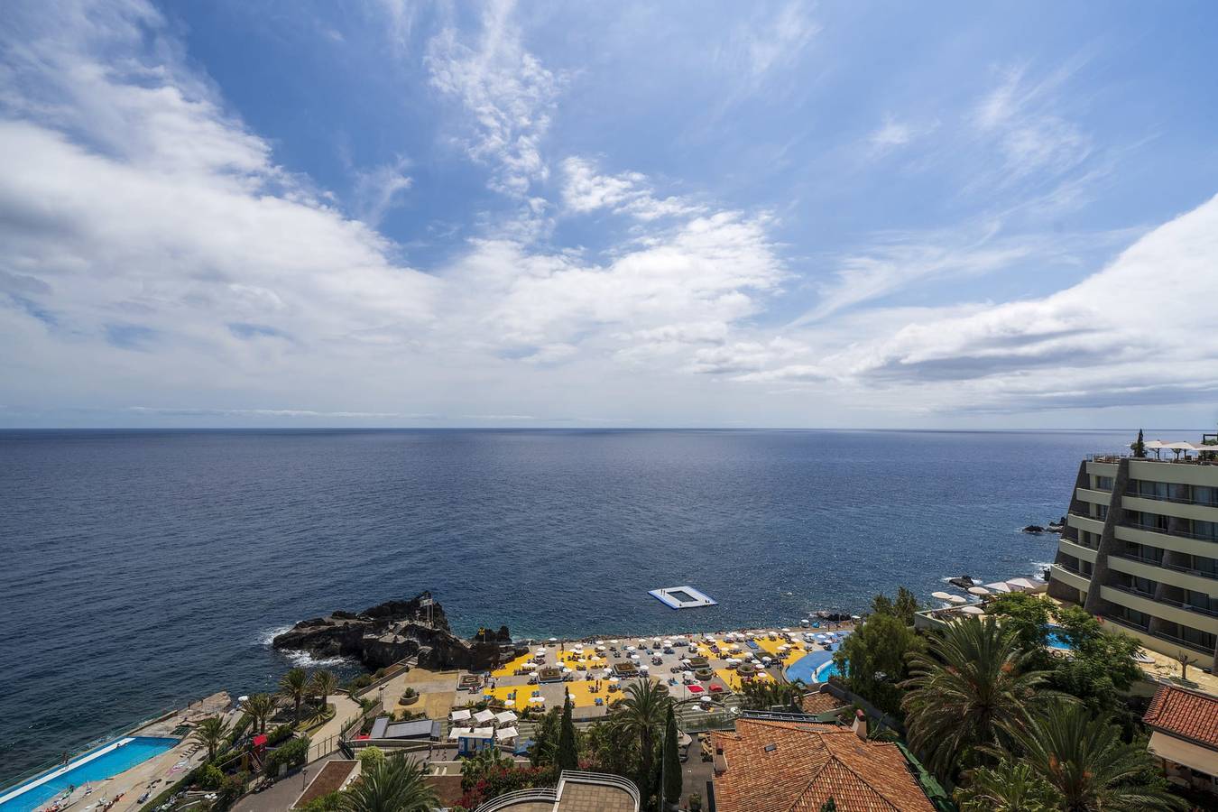 Apartamento inteiro, Estudio com vista mar - Funchal Sea View I in São Martinho (desambiguação), Madeira