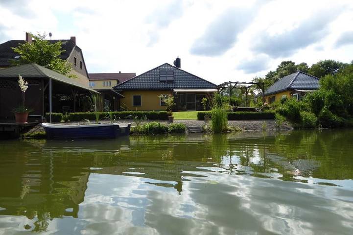 Ferienhaus für 6 Personen, mit Terrasse und Garten in Lychen