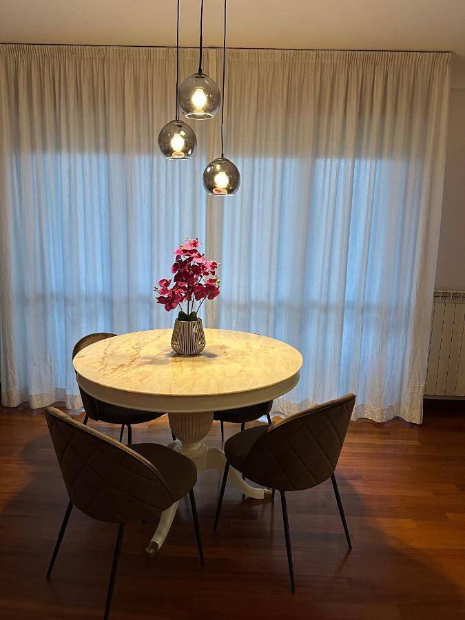 Appartamento per 4 persone, con Balcone e Idromassaggio nonché Panorama a Frosinone