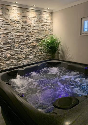 Gîte pour 3 personnes, avec jacuzzi ainsi que terrasse et jardin, animaux acceptés à Yquebeuf
