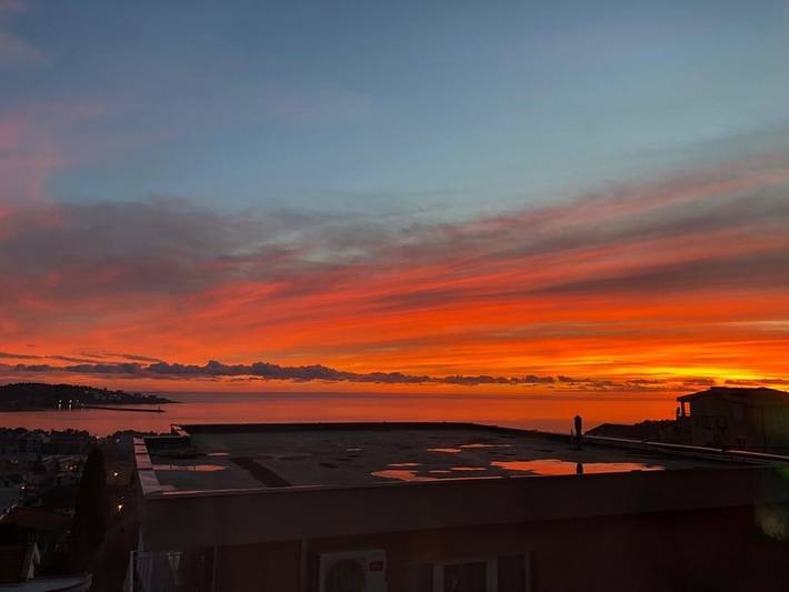 Ferienwohnung für 4 Personen, mit Ausblick und Balkon in Montenegro