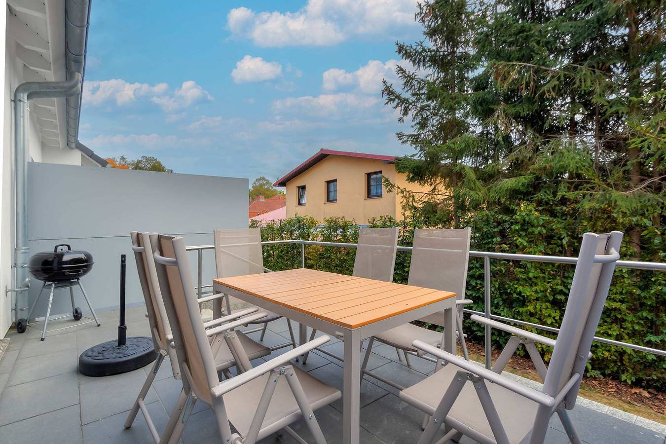 Modernes Ferienhaus mit Terrasse – strandnah & familienfreundlich in Kölpinsee, Loddin