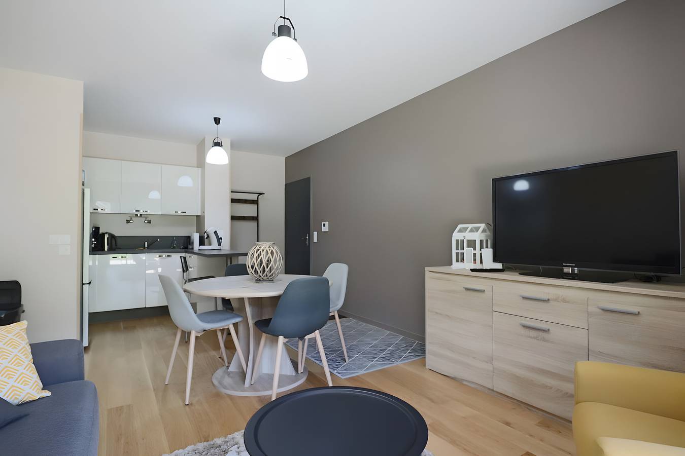 Appartement entier, Appartement 'A1 - La Montille' avec vue sur la montagne et Wi-Fi in Mont-Dore, Parc naturel régional des Volcans d'Auvergne