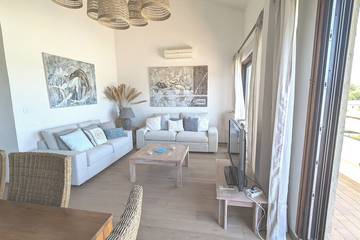 Gîte pour 6 personnes, avec balcon dans Port De Porto Vecchio
