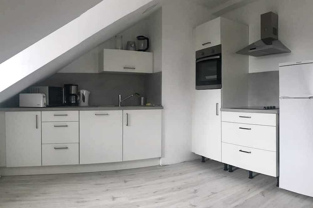Ganze Wohnung, Neu renovierte & Neu möblierte Dachgeschosswohung in Mutlangen, Schwäbischer Wald