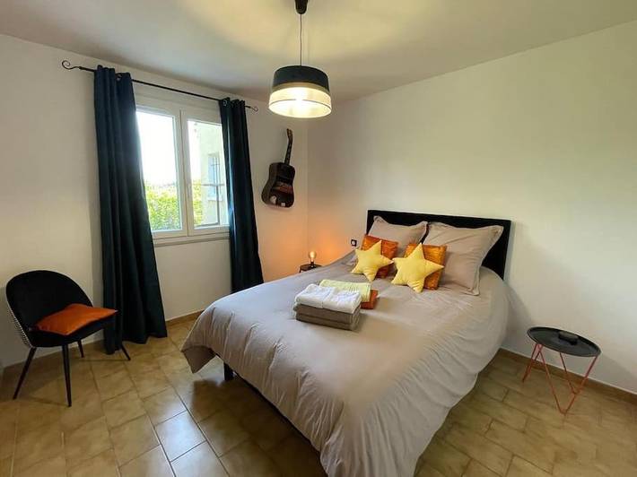 Location de vacances pour 6 personnes, avec jardin ainsi que piscine et vue à Savasse - 2