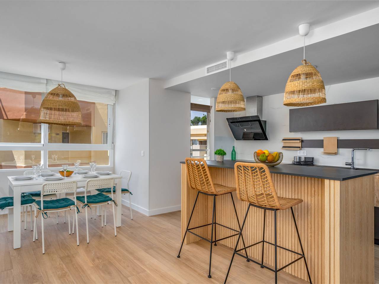 Entire apartment, Fuerte Marbella in Marbella Centre, Marbella