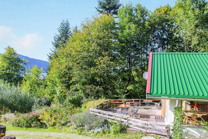 Romantisches Landhaus "Chalet am Brand" mit Garten, Grill & TV in Bayerische Alpen