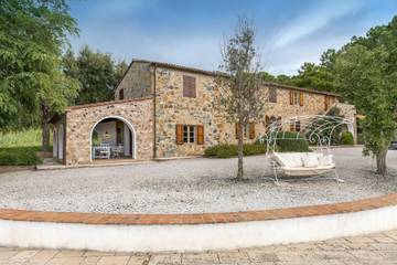 Agriturismo per 8 Persone in Riparbella, Costa degli Etruschi, Foto 4