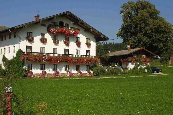 Ferienwohnung für 10 Personen, mit Garten und Terrasse in Eggstätt