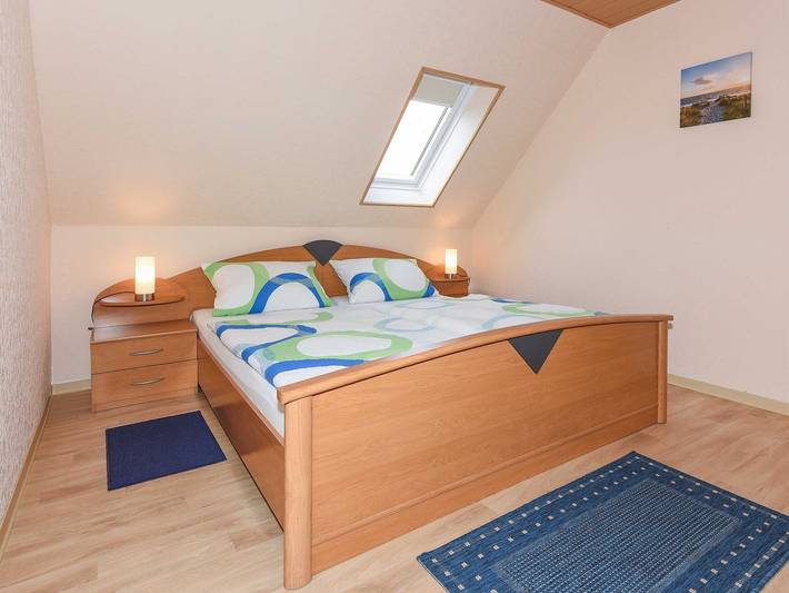 Ganze Ferienwohnung, Huus kiek ut - Ferienwohnung 1 in Bensersiel, Esens