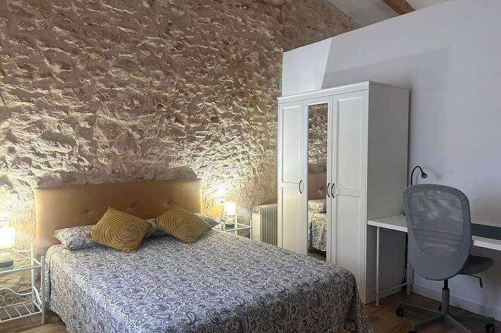 Village house that invites you to disconnect. 2 min from via verde and the Ebro river. in Tortosa, Costa Dorada