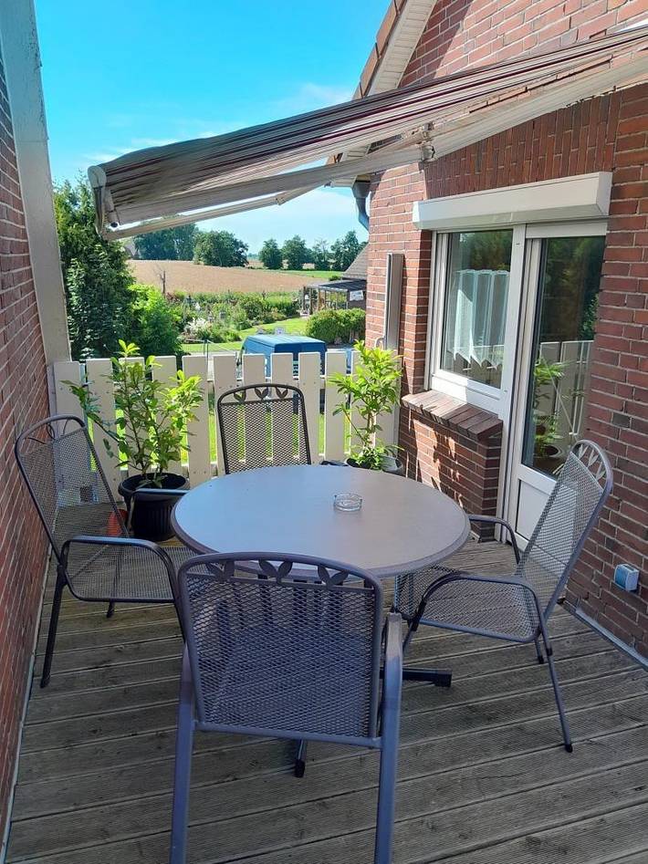 Ferienwohnung für 4 Personen, mit Balkon und Garten in Westerbur - 2