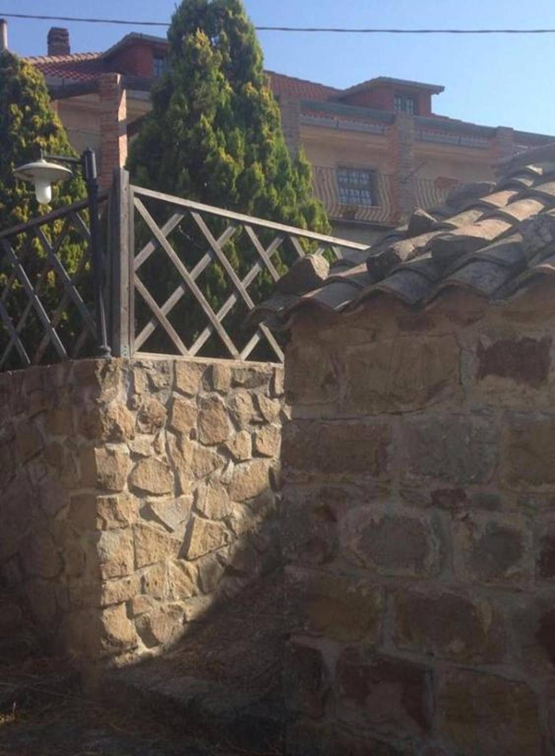 Appartamento intero, Appartamento 'Residence Lithos' con vista sulle montagne, giardino e Wi-Fi in Petralia Soprana, Provincia di Palermo