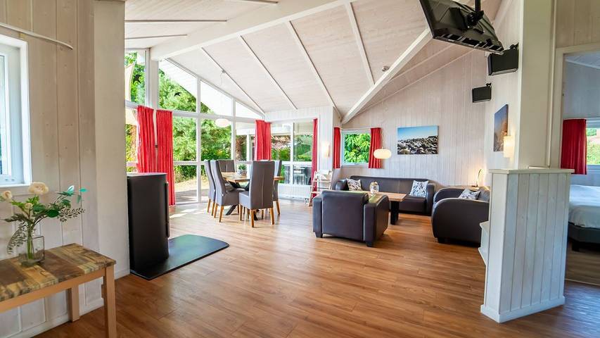 Ferienhaus für 6 Personen, mit Whirlpool und Terrasse sowie Sauna und Garten, mit Haustier in der Lübecker Bucht - 4