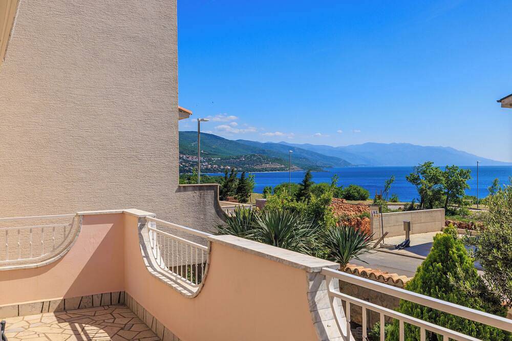 Ganze Wohnung, Ferienwohnungen Villa Mala - Povile in Povile, Primorje-Gorski Kotar