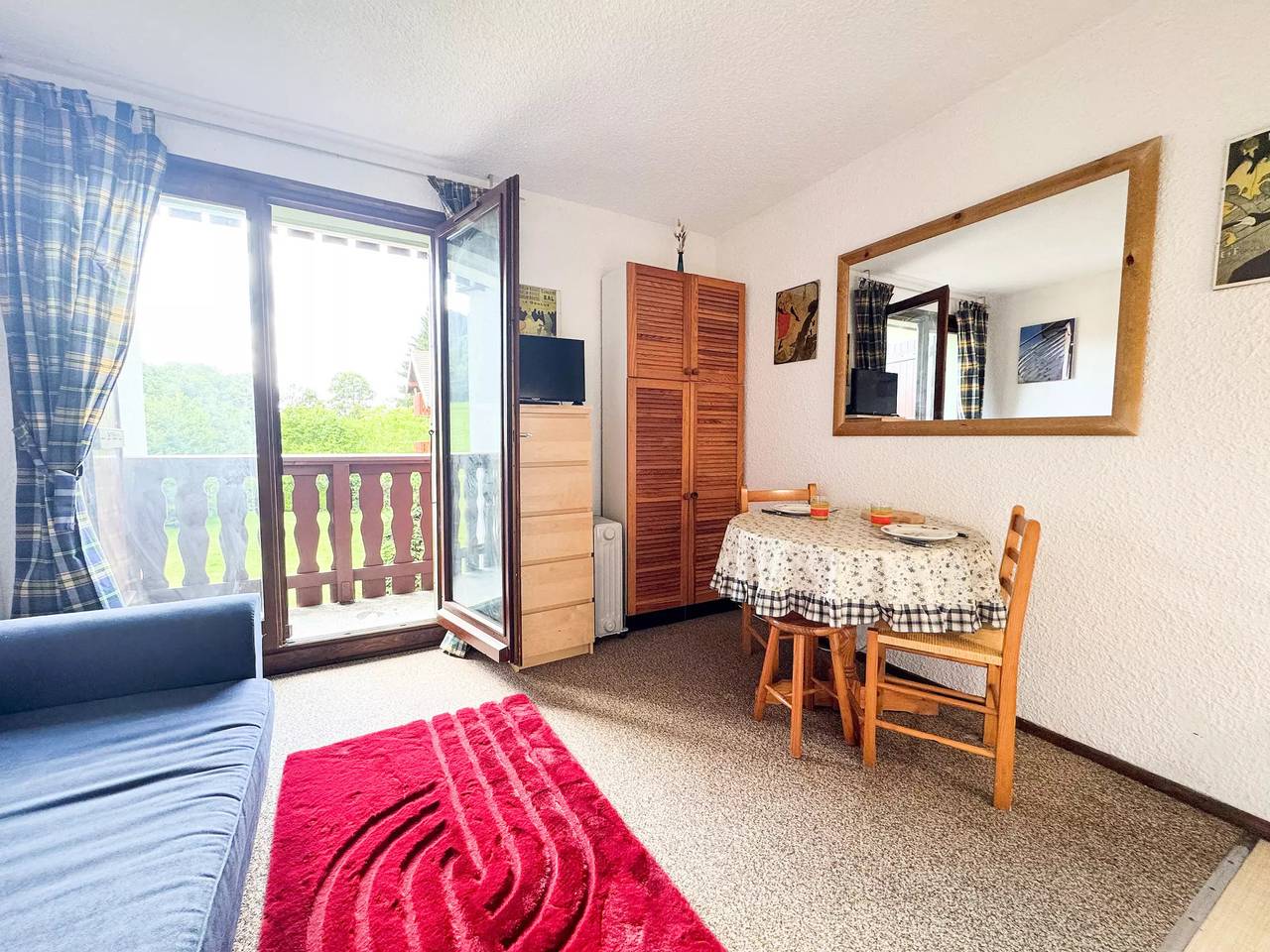 Apartamento entero, Acogedor apartamento con aparcamiento, balcón y TV cerca del remonte de esquí in Bernex, Thonon-les-Bains region