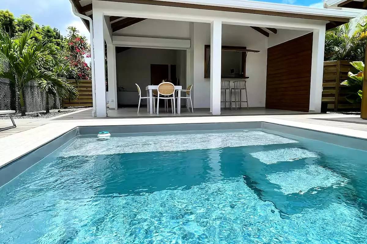 Houses & Villas for 4 Persons in Saint-François, Guadeloupe (Caribbean)