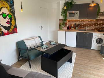 Gîte pour 2 personnes, avec vue et balcon à Lisieux