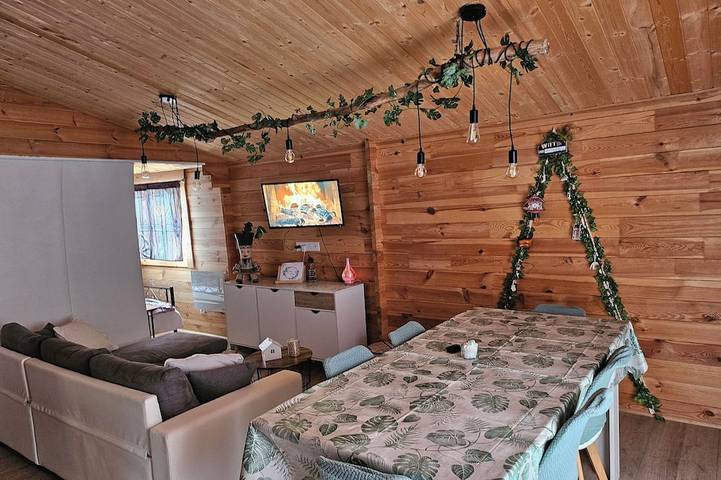 Refuge Enneigé : Le Chalet Idéal pour vos Évasions\" (The Ideal Chalet for Your Escapes) in Les Mazures, Regionaler Naturpark Ardennen